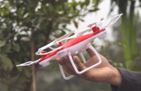 Ydjia D74 Easy to Fly Toys Drone