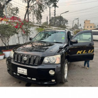Toyota Kluger 2003