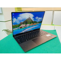 Dell XPS 13  Core i7 8th Gen 16GB RAM 4K Touchscreen