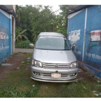 Toyota Noah KR42 2008