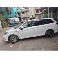 Toyota Fielder Axio 2015