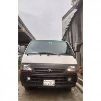 Toyota Hiace 2004