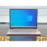 Microsoft Surface Laptop Go Core i5-1035G1 8GB / 256GB