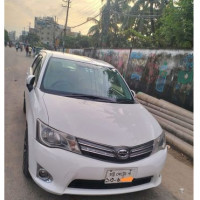 Toyota Axio 2013