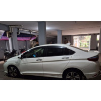 Honda Grace 2015