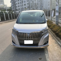 Toyota Esquire 2018