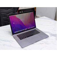 Apple MacBook Pro 2016 15" Quad-Core Core i7 Laptop